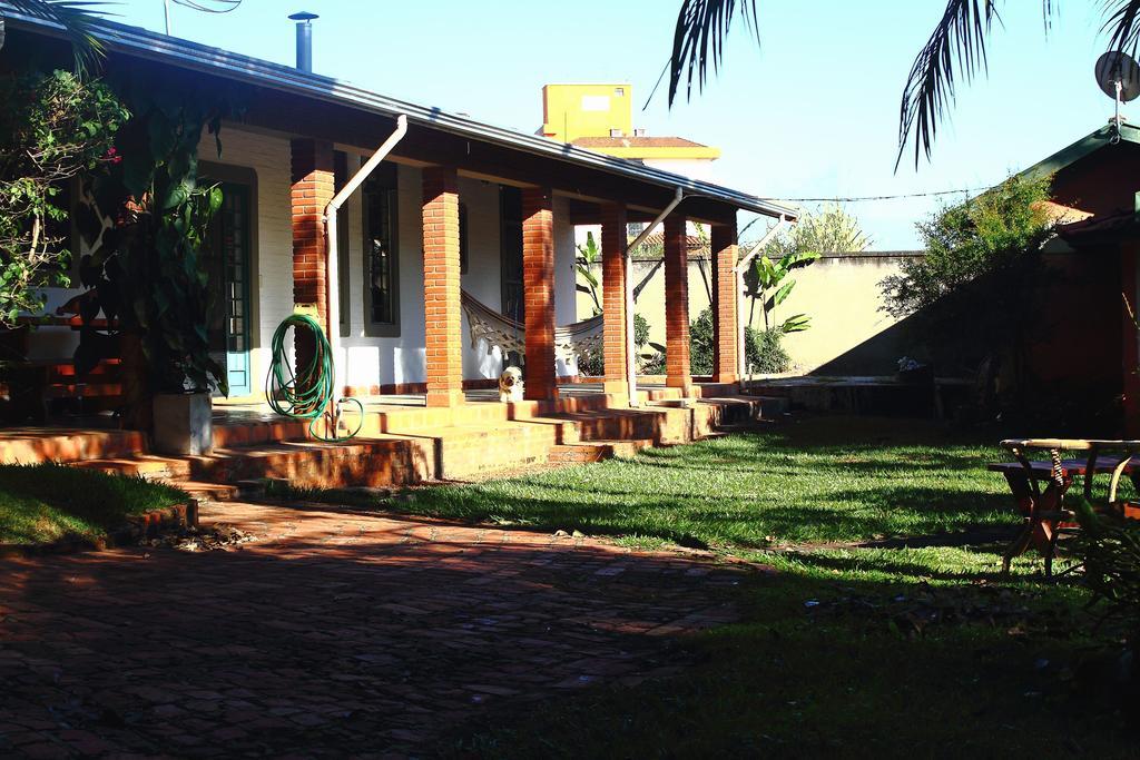 Chacara Ando Bed And Breakfast 阿瓜斯-迪圣巴巴拉 外观 照片