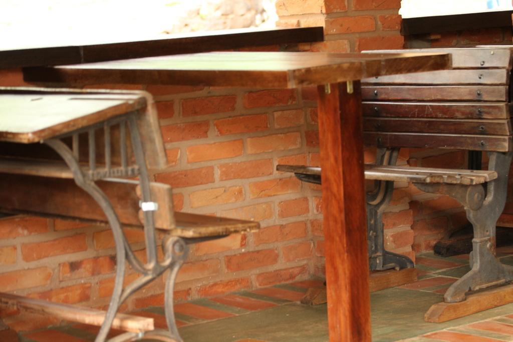 Chacara Ando Bed And Breakfast 阿瓜斯-迪圣巴巴拉 外观 照片