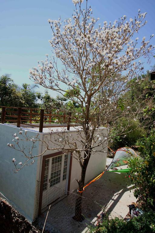 Chacara Ando Bed And Breakfast 阿瓜斯-迪圣巴巴拉 外观 照片